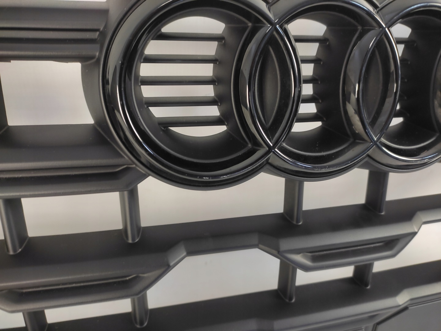 Audi Q2 Kühlergrill FRONTGRILL Kühlergitter 81A853651HQ - Thumbnail 5