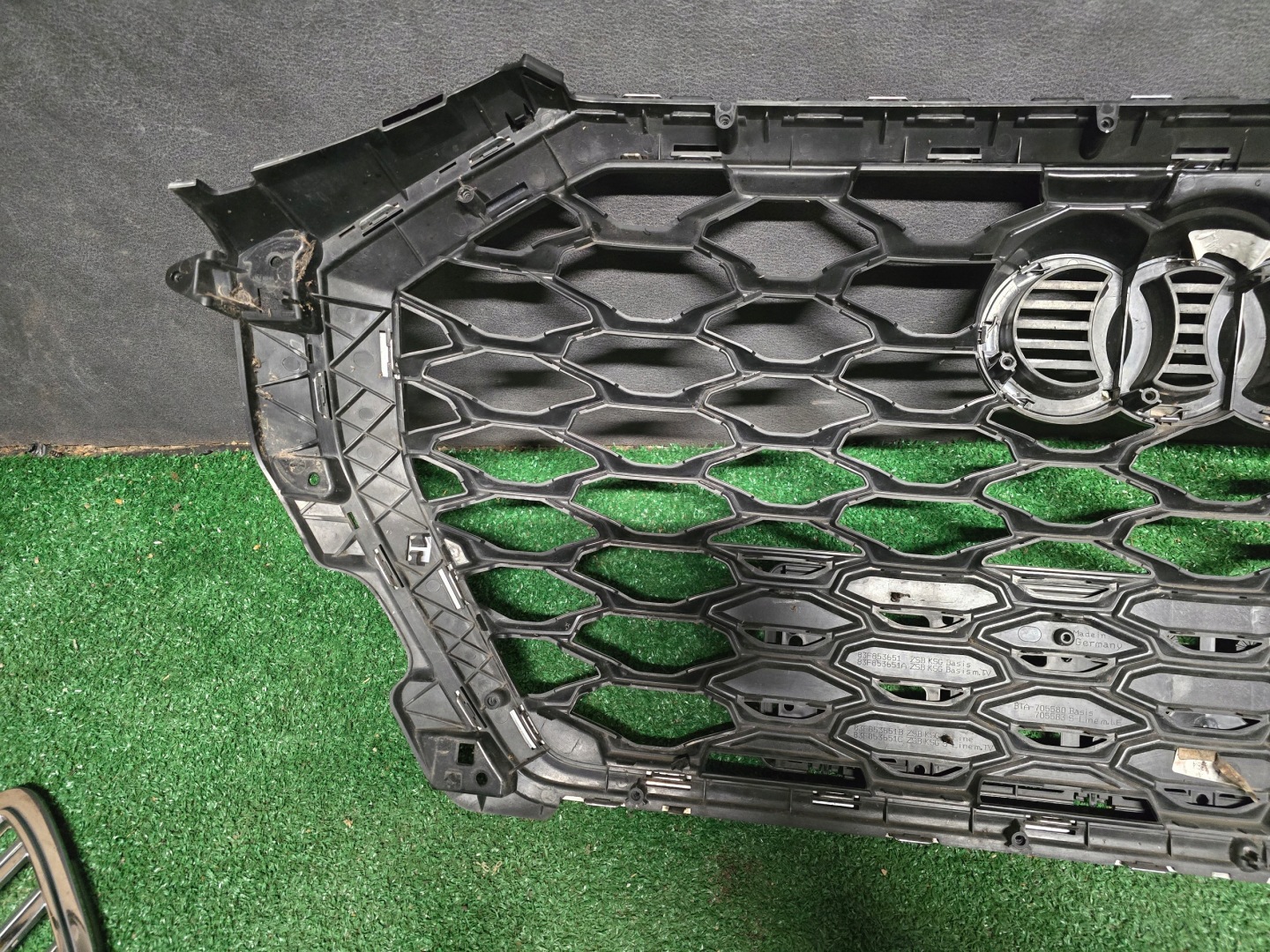 Audi Q3 Kühlergrill FRONTGRILL Kühlergitter - Thumbnail 10