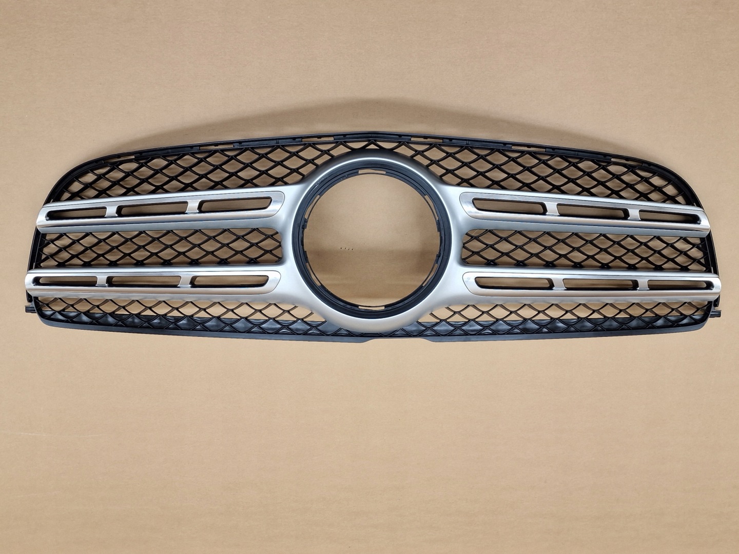 Mercedes-Benz GLS W166 Kühlergrill FRONTGRILL Kühlergitter A1668880460 - Thumbnail 1