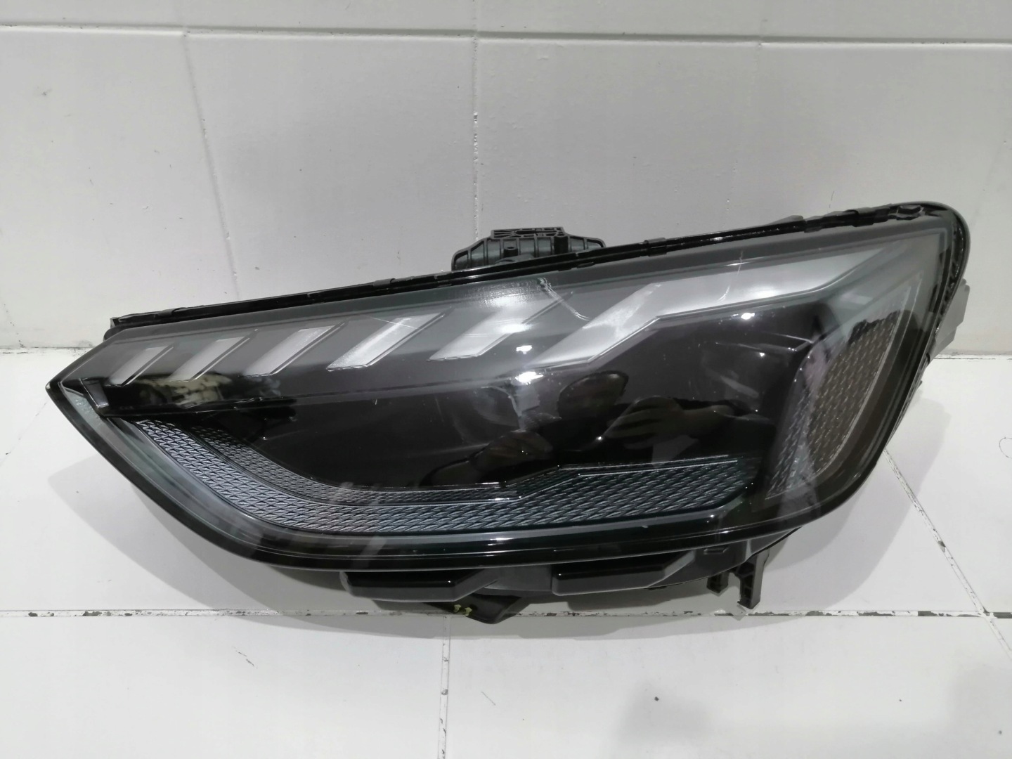 Frontscheinwerfer Audi A4 8W0 8W0941035JL Matrix LED Links Headlight - Thumbnail 1