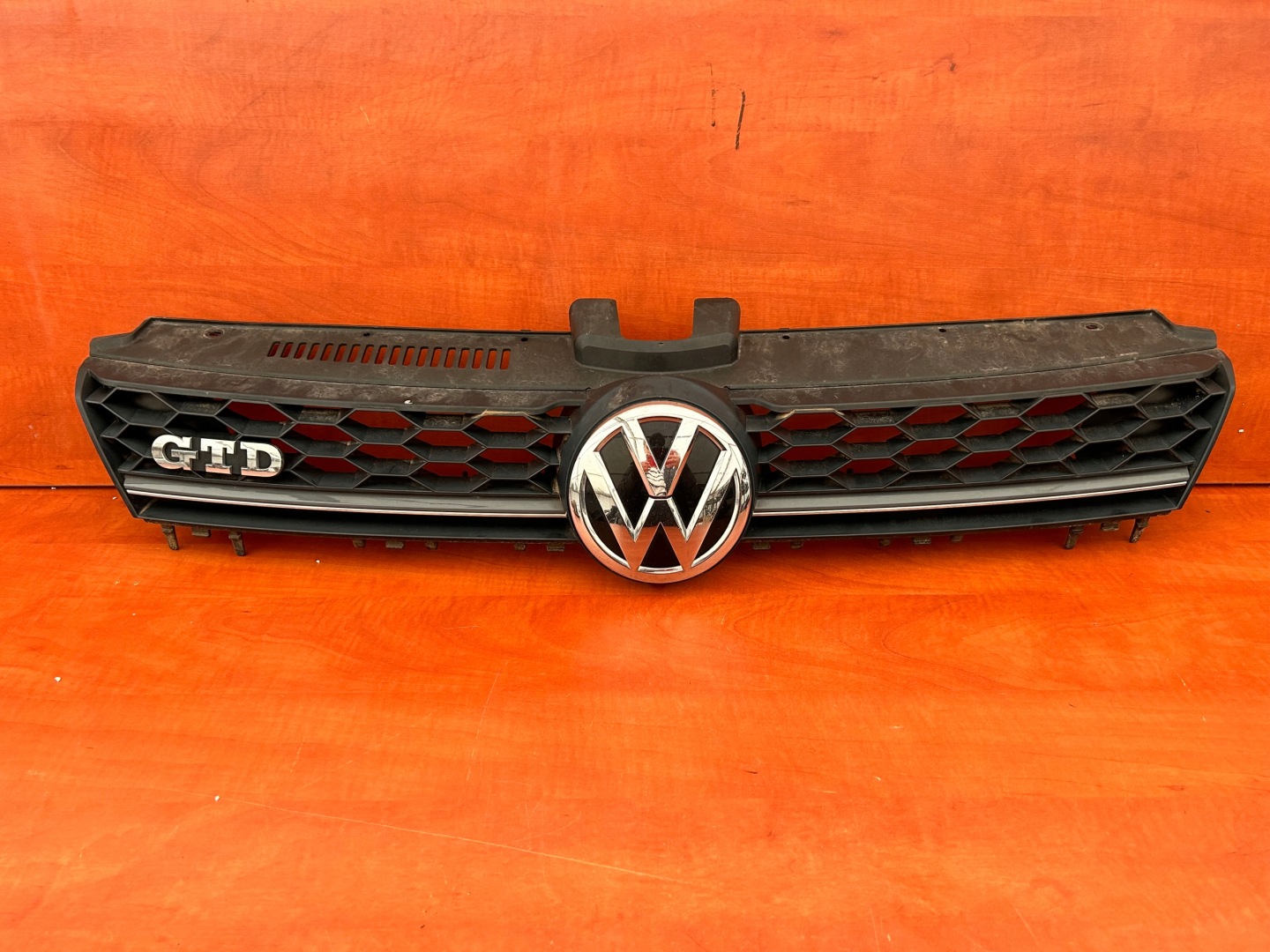 VW Golf V Kühlergrill FRONTGRILL Kühlergitter 5G0853653J - Thumbnail 1