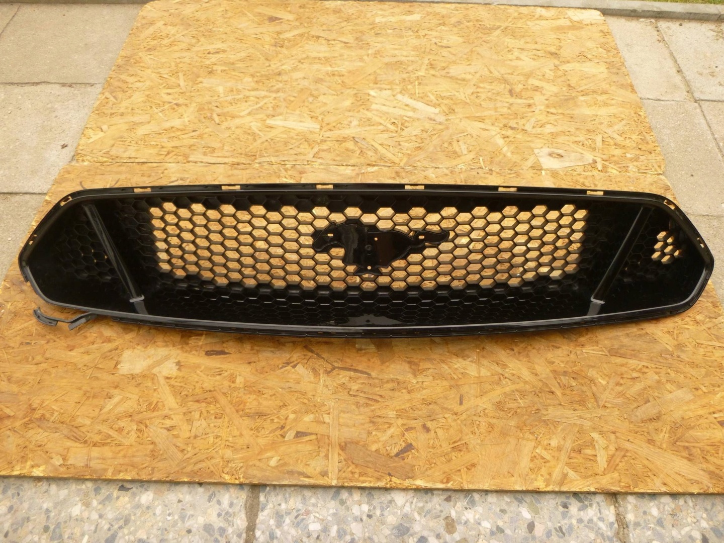 Ford Mustang II Mk2 Kühlergrill FRONTGRILL Kühlergitter JR3B8150DD - Thumbnail 1