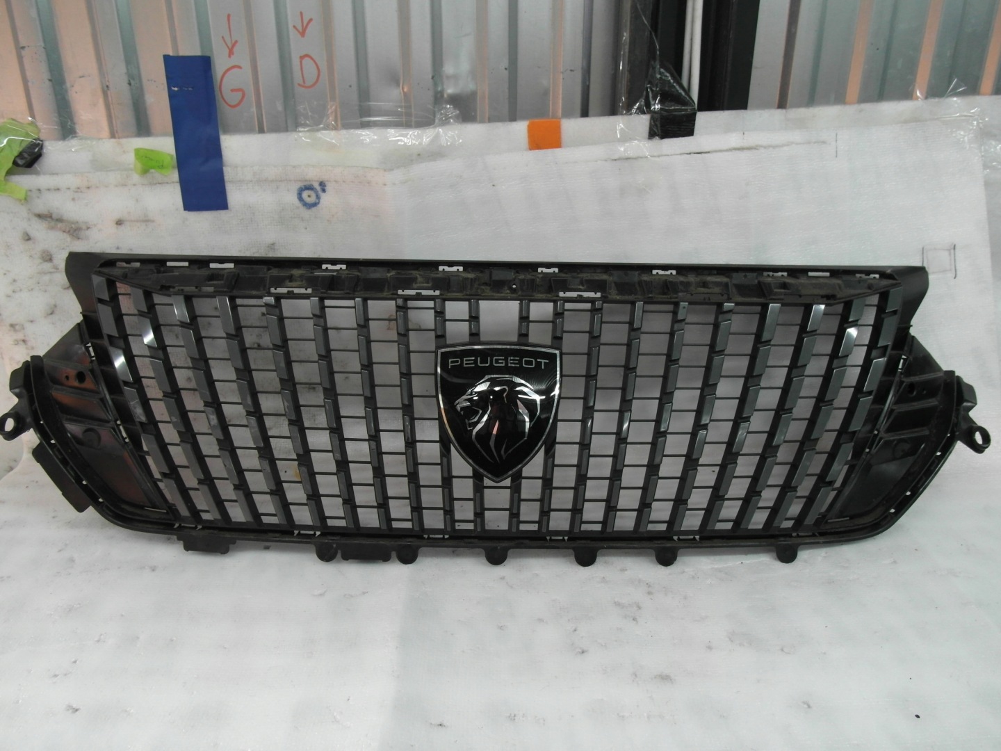 Peugeot 2008 Kühlergrill FRONTGRILL Kühlergitter 9852657680 - Thumbnail 1