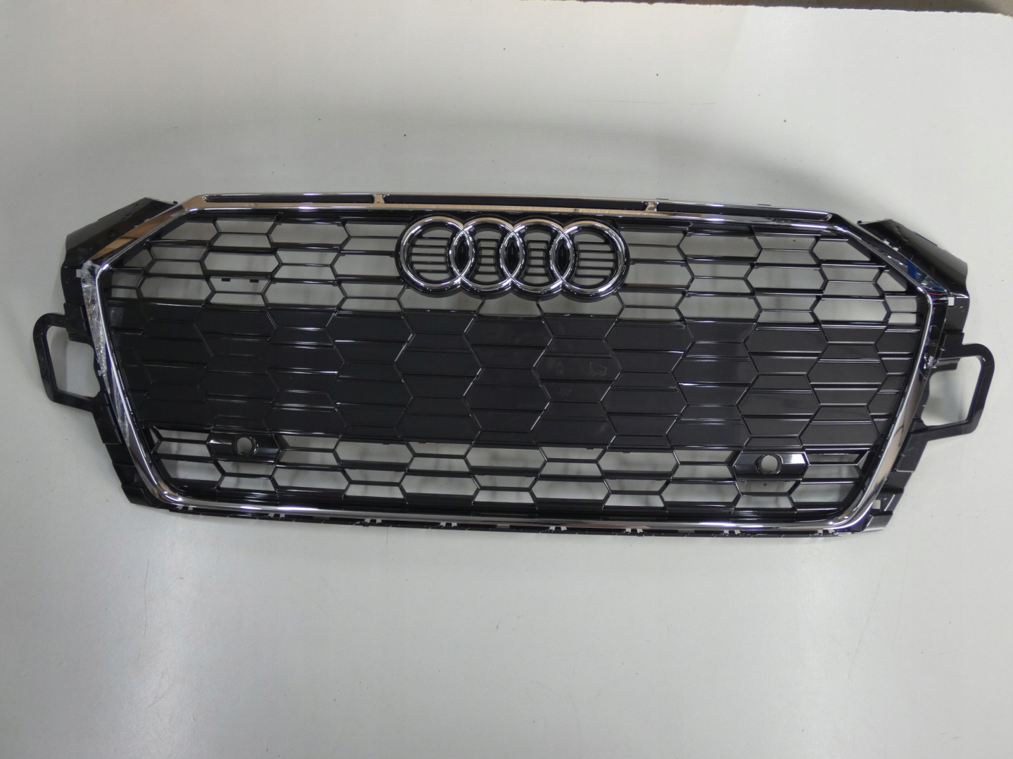 Audi 8W6 Kühlergrill FRONTGRILL Kühlergitter 8W6853651BE - Thumbnail 1