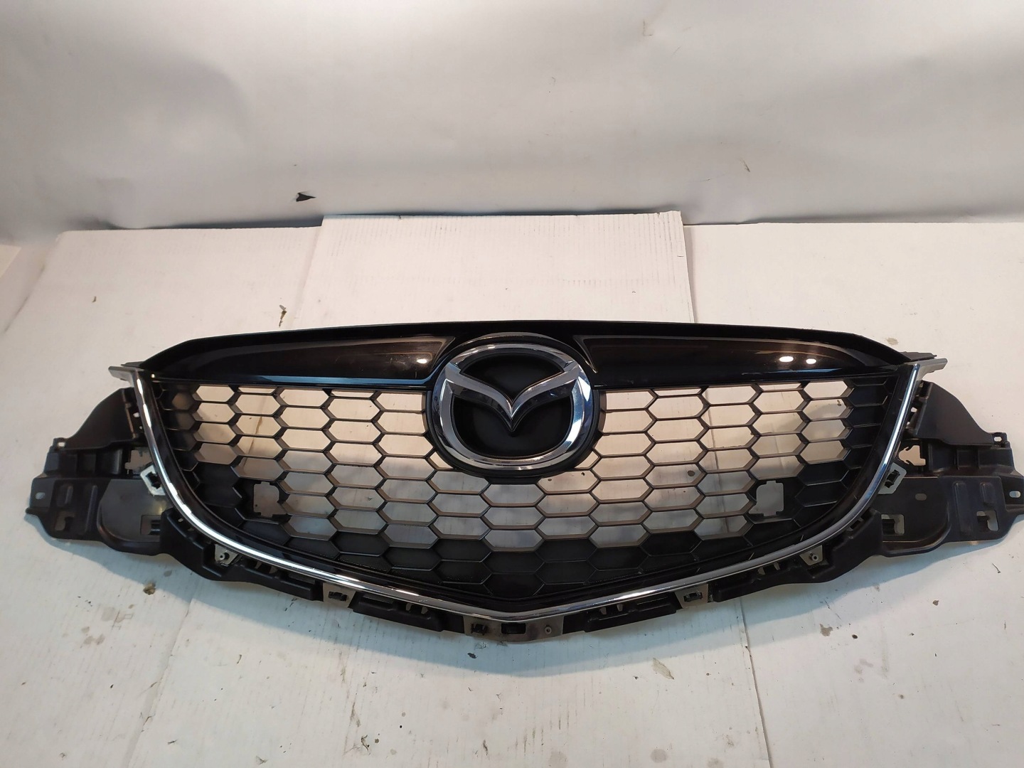 Mazda CX-5 KF Kühlergrill FRONTGRILL Kühlergitter KD4550712 - Thumbnail 2