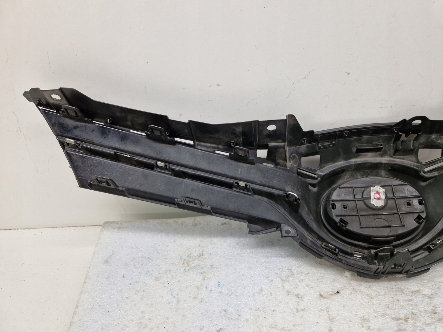 Toyota Yaris I P1 Kühlergrill FRONTGRILL Kühlergitter 800531010D - Thumbnail 5
