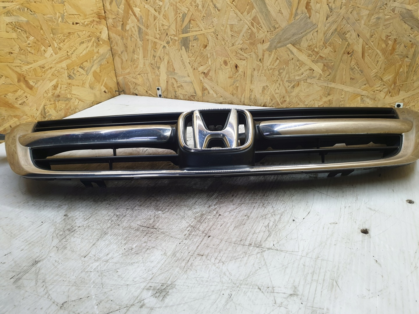 Honda Civic I SB Kühlergrill FRONTGRILL Kühlergitter - Thumbnail 4