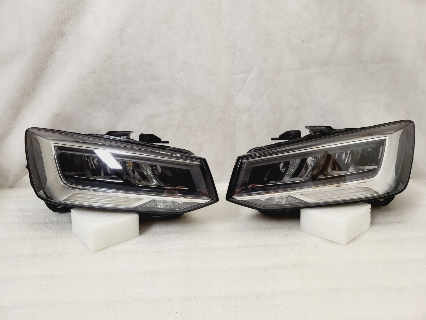 Frontscheinwerfer Audi Q2 81A941012 Facelift LED Links Scheinwerfer Headlight - Thumbnail 1