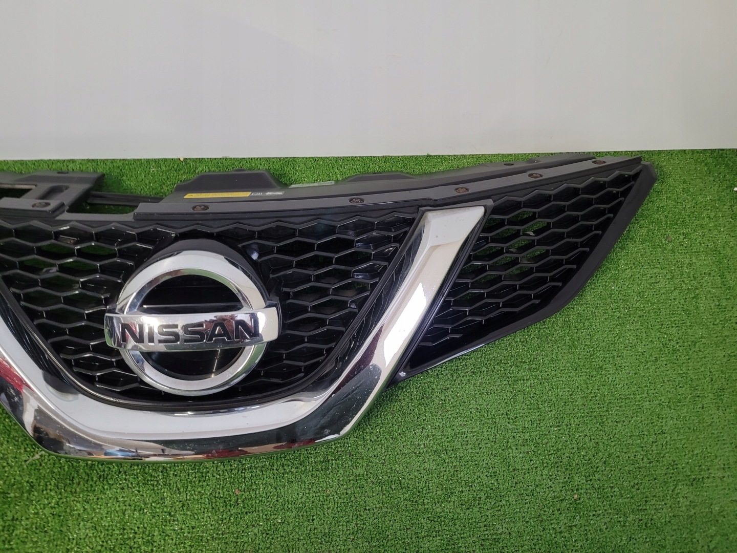 Nissan Qashqai J11 Kühlergrill FRONTGRILL Kühlergitter 623104EA1A - Thumbnail 4