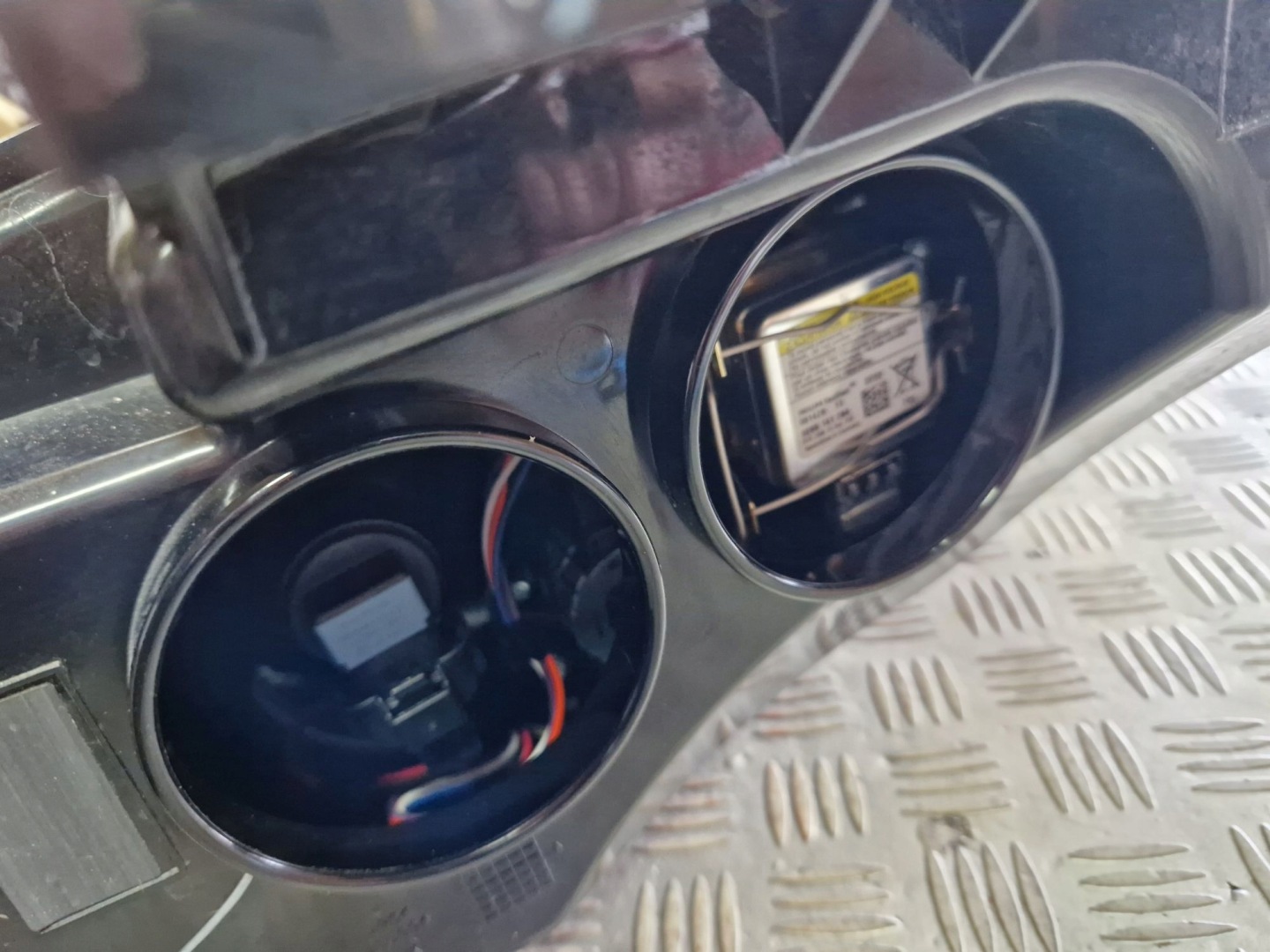 Aston Martin DB9 I VH1 Rückleuchte 4G4313W029 Rearlamp - Thumbnail 5