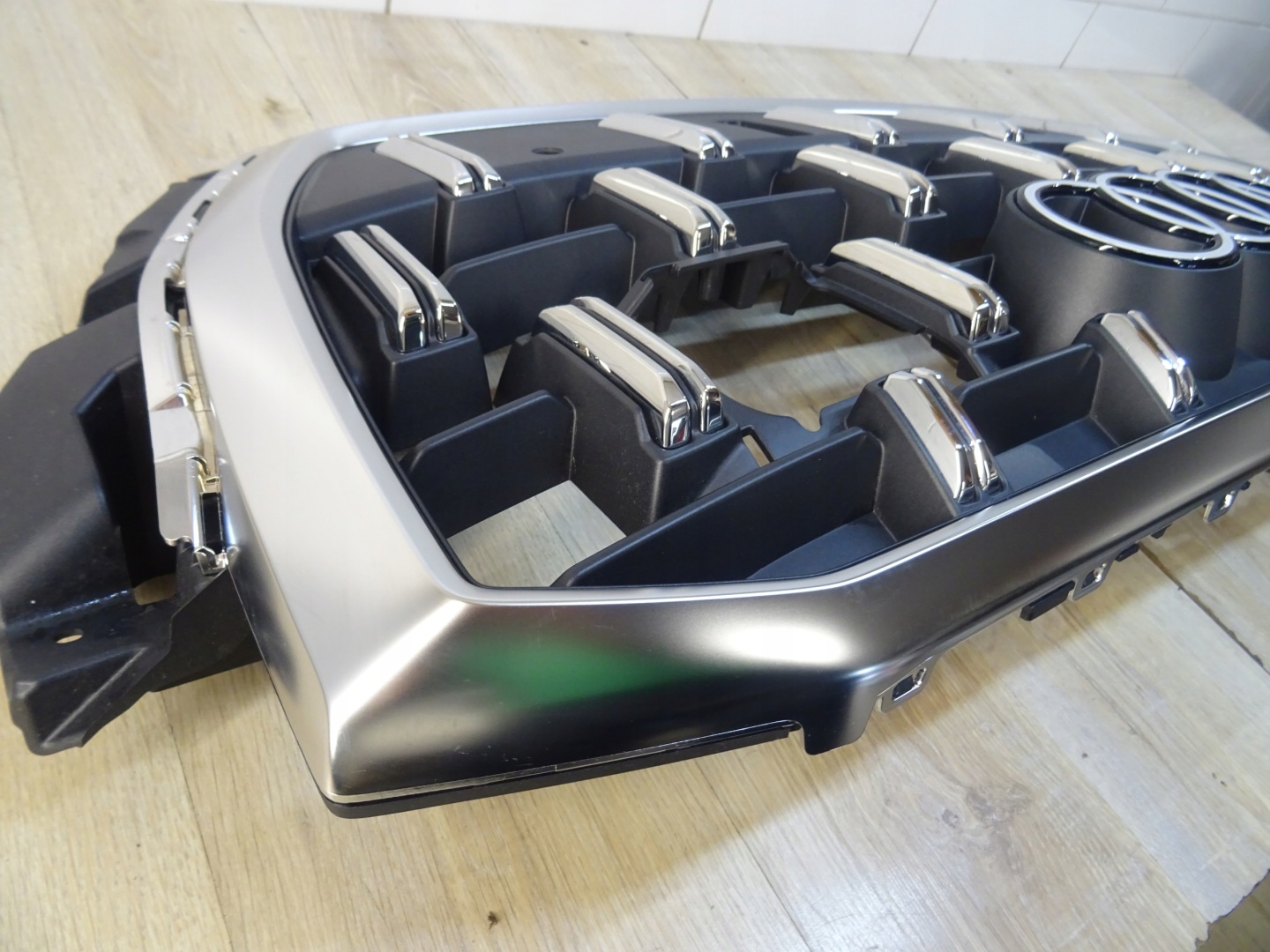 Audi Q7 Kühlergrill FRONTGRILL Kühlergitter 4M0853651BJ - Thumbnail 10