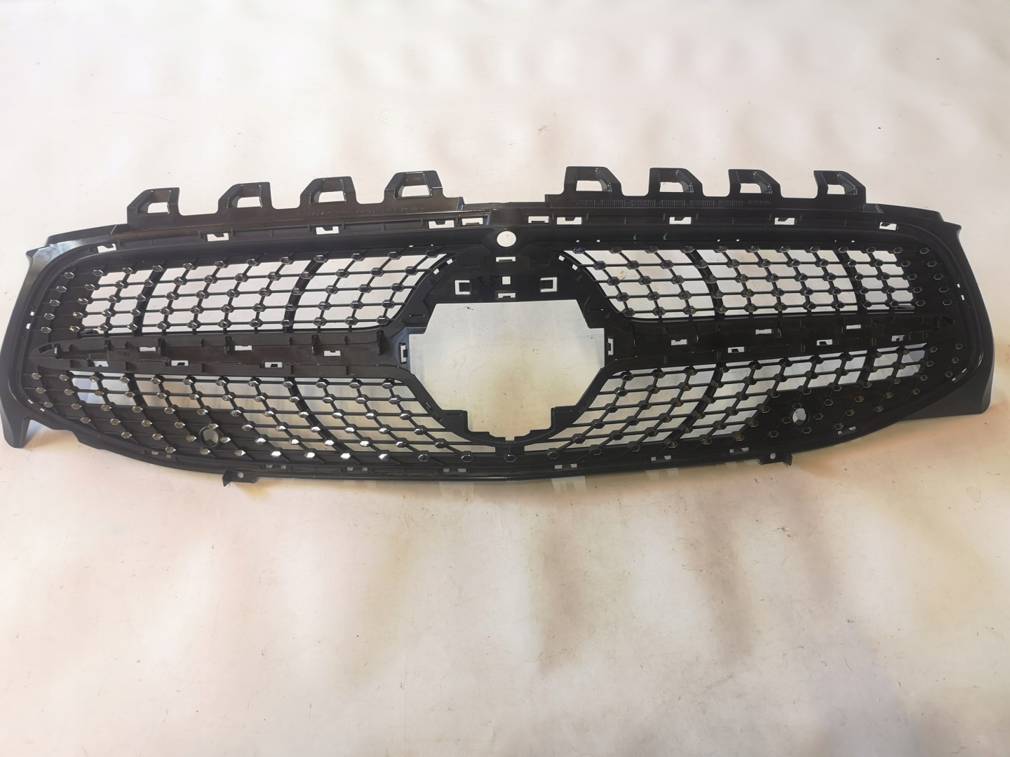 Mercedes-Benz CLA C118 Kühlergrill FRONTGRILL Kühlergitter A1188880200 - Thumbnail 1