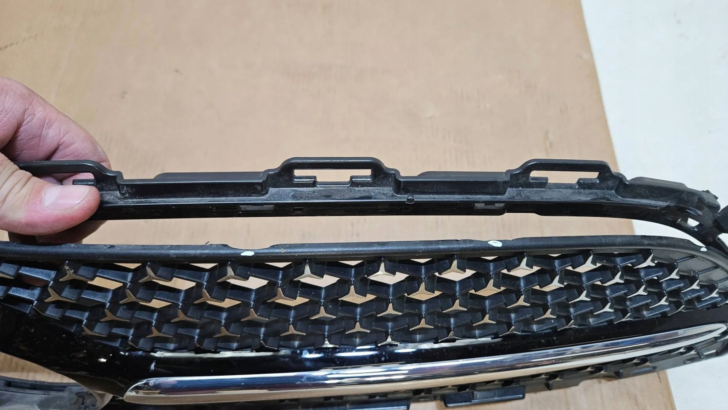 Mercedes-Benz C-Klasse W206 Kühlergrill FRONTGRILL Kühlergitter A2068882100 - Thumbnail 9