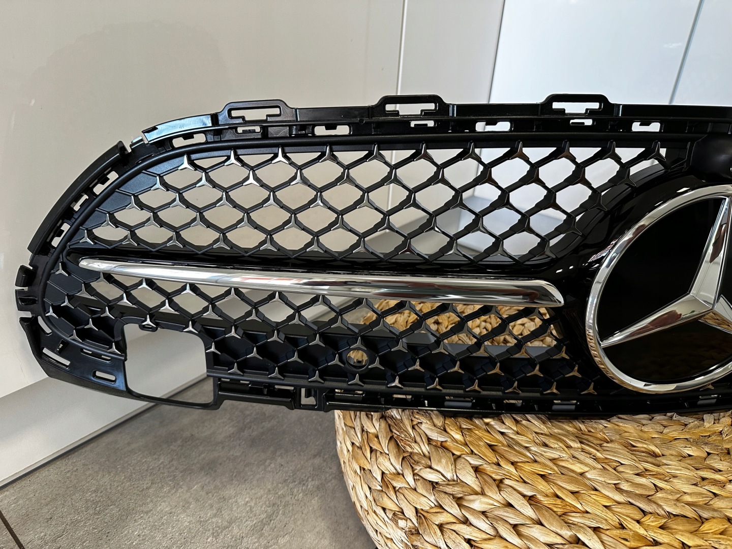 Mercedes-Benz C-Klasse W202 Kühlergrill FRONTGRILL Kühlergitter A2068802100 - Thumbnail 8