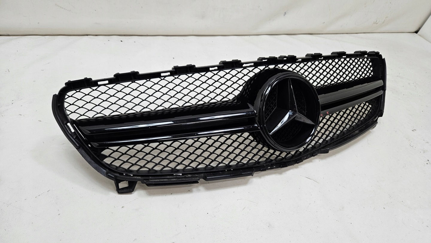 Mercedes-Benz A-Klasse W176 Kühlergrill FRONTGRILL Kühlergitter A1768800100 - Thumbnail 4