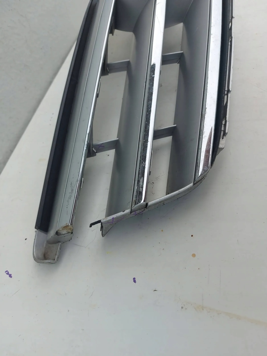 Mercedes-Benz C-Klasse W204 Kühlergrill FRONTGRILL Kühlergitter A2048800023 - Thumbnail 7