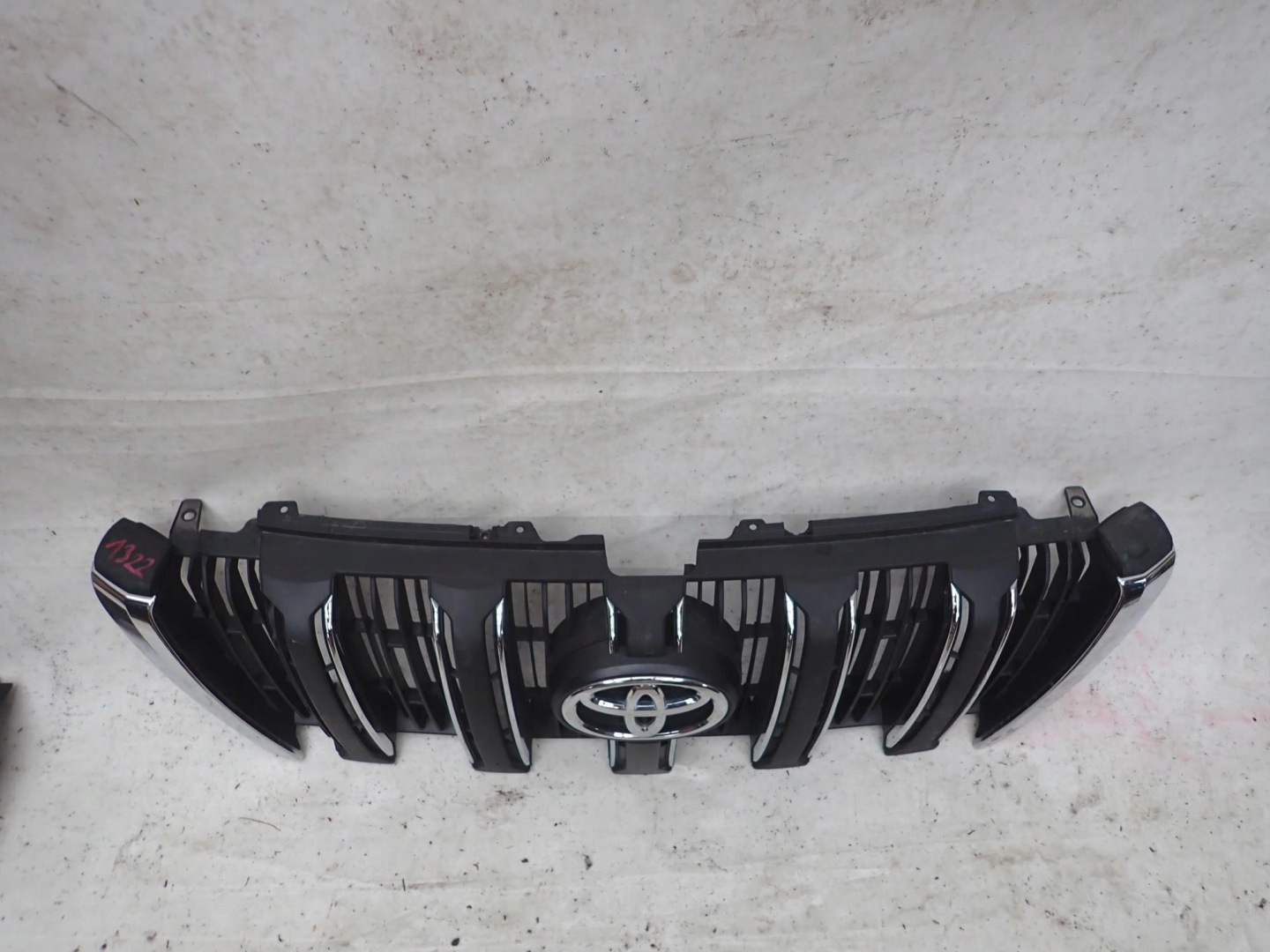 Toyota Land Cruiser J7/J9/J12/J15/J25 J15 Kühlergrill FRONTGRILL 5311160A61 - Thumbnail 11