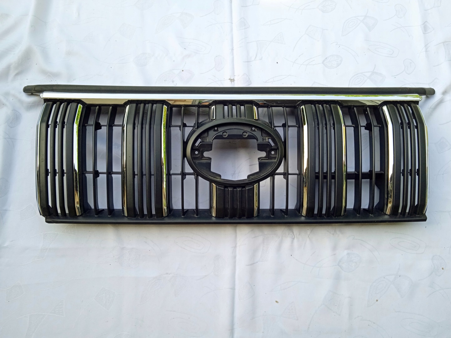 Toyota Land Cruiser J8/J10/J20 J8 Kühlergrill FRONTGRILL 5334260010V - Thumbnail 1