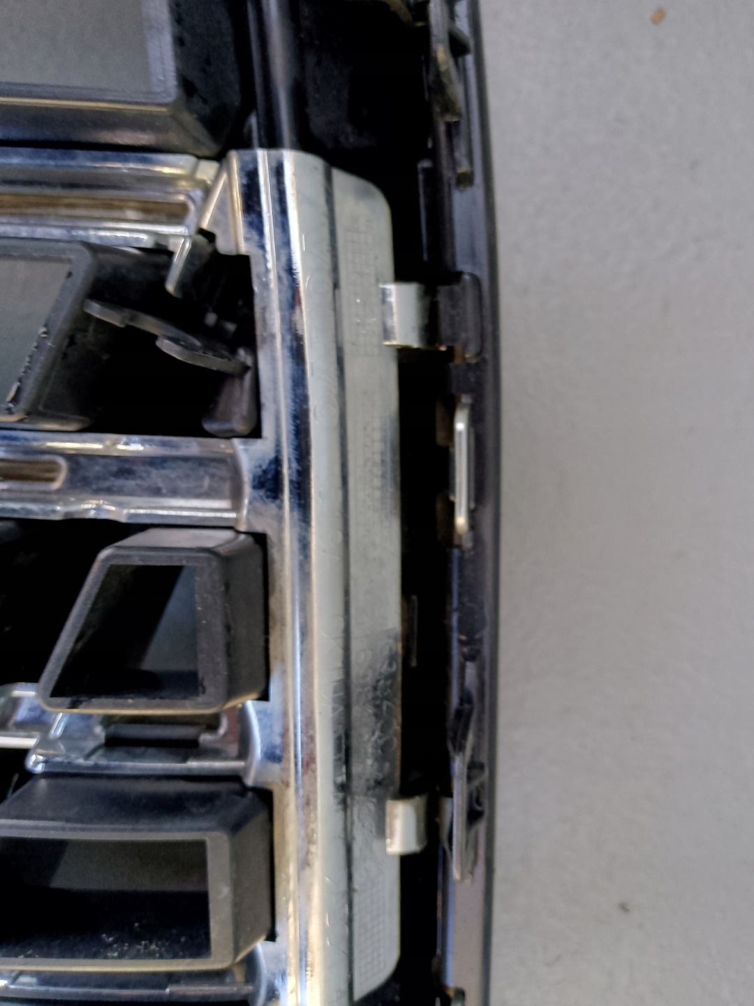 Volvo XC60 Kühlergrill FRONTGRILL Kühlergitter 32368147 - Thumbnail 11