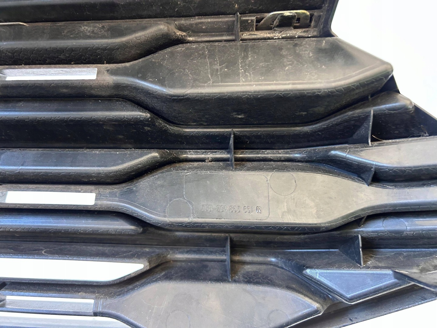 VW T-Roc A1 Kühlergrill FRONTGRILL Kühlergitter 2GA853651R - Thumbnail 5
