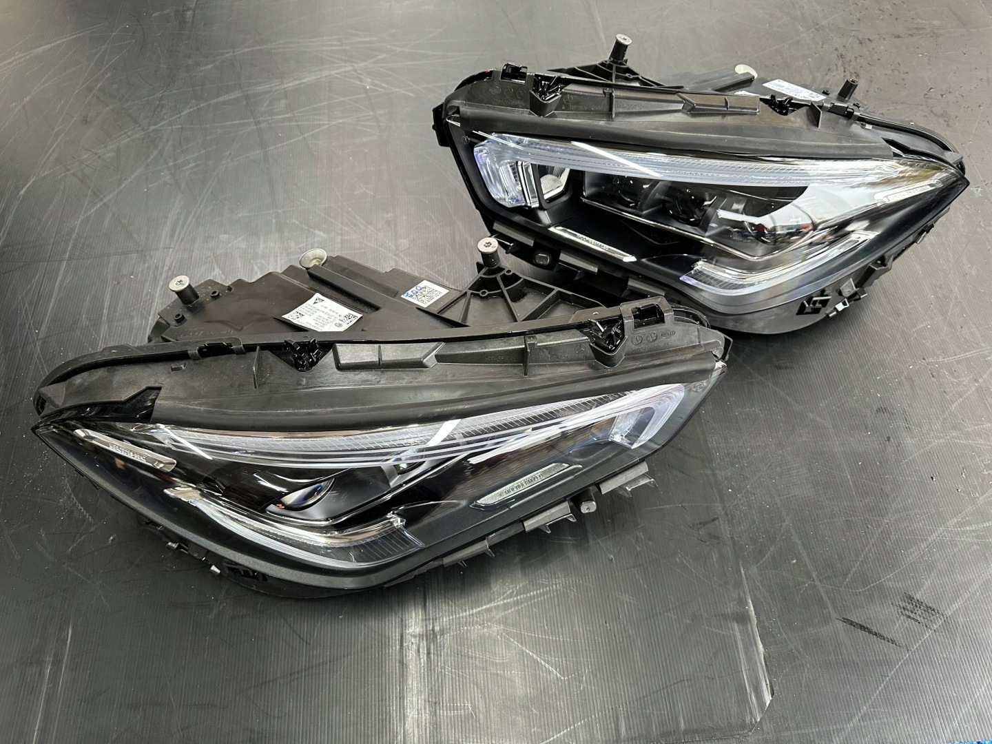 Frontscheinwerfer Mercedes-Benz CLA C118 A1189066901 Multibeam LED Links Headlight - Thumbnail 1