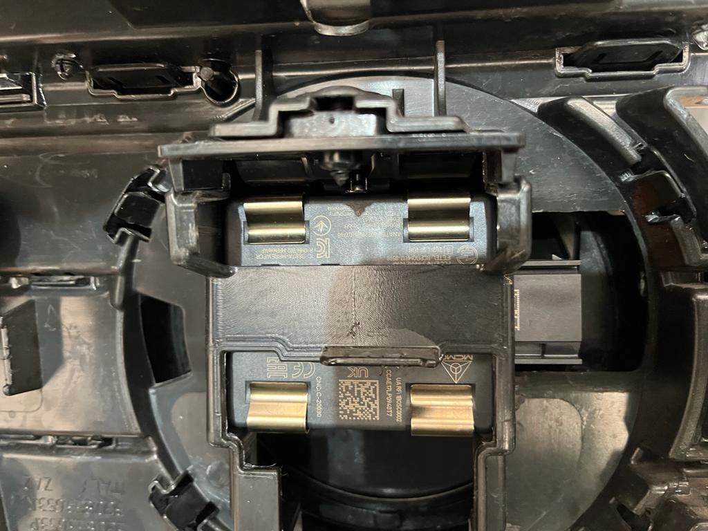 VW Passat B8 Kühlergrill FRONTGRILL Kühlergitter 3G0853653PR - Thumbnail 8