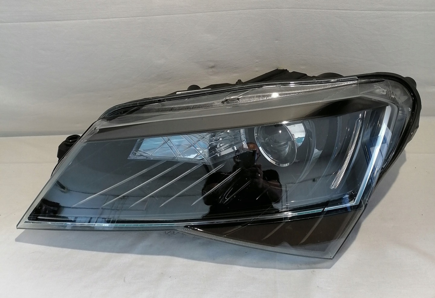 Frontscheinwerfer Skoda Superb 3U 3V1941015B Bi-Xenon Links Headlight - Thumbnail 1