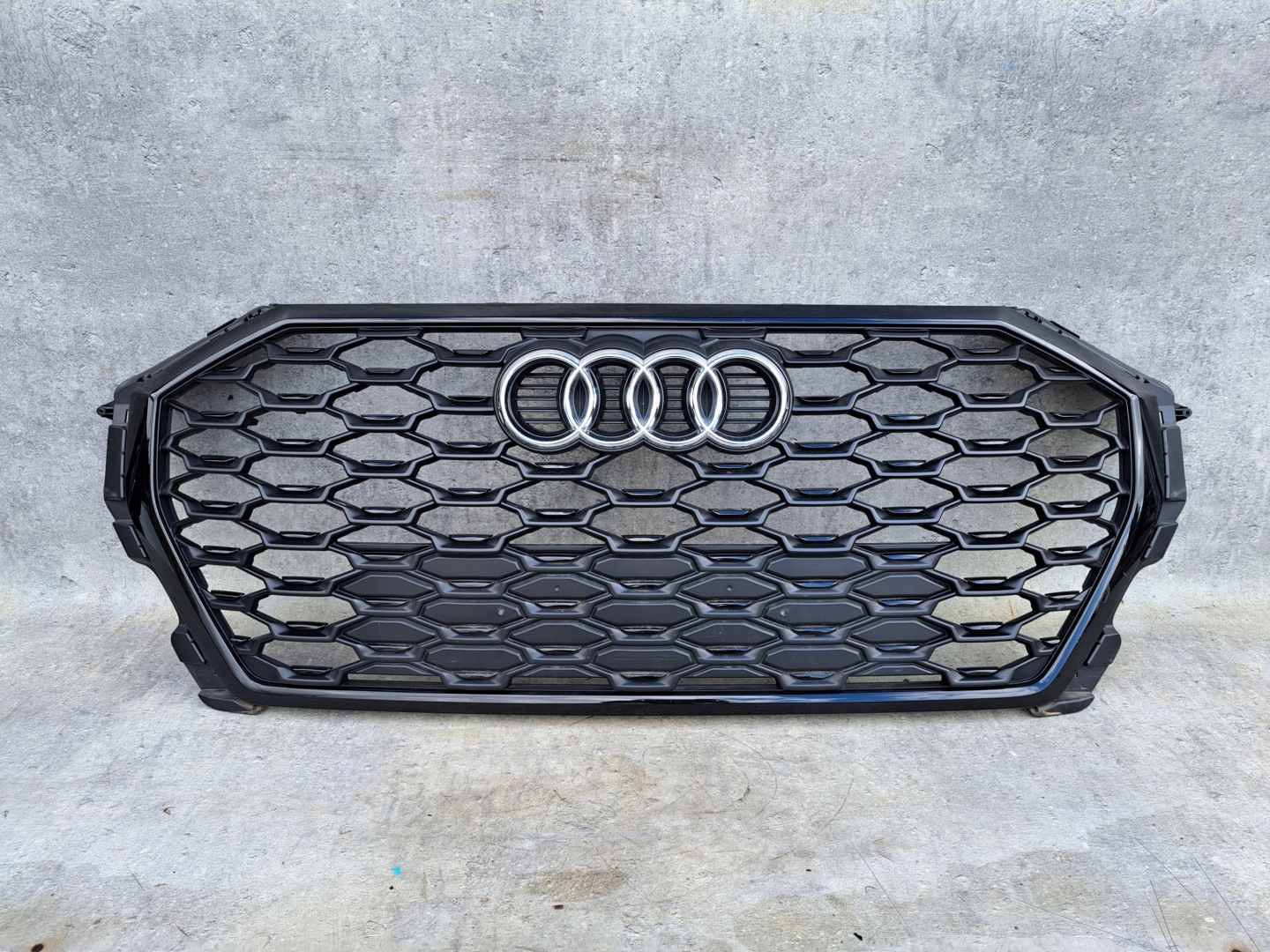 Audi Q3 Kühlergrill FRONTGRILL Kühlergitter 83F853651 - Thumbnail 1