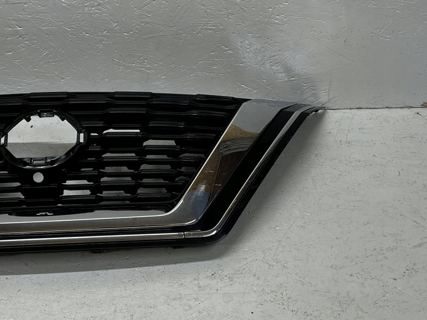 Nissan X-Trail T33 Kühlergrill FRONTGRILL Kühlergitter 623106RA0A - Thumbnail 7