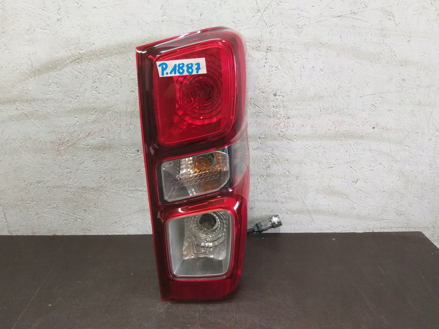 Isuzu D-Max I Rückleuchte Rearlamp - Thumbnail 1