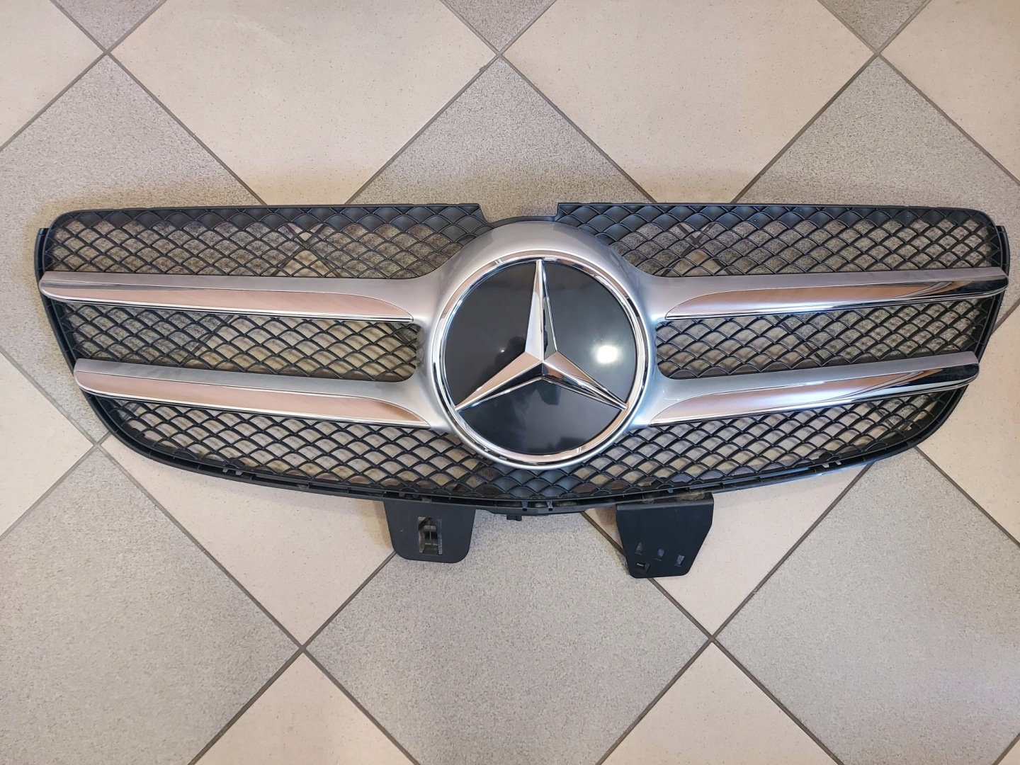 Mercedes-Benz Vito W447 Kühlergrill FRONTGRILL Kühlergitter A4478880700 - Thumbnail 1