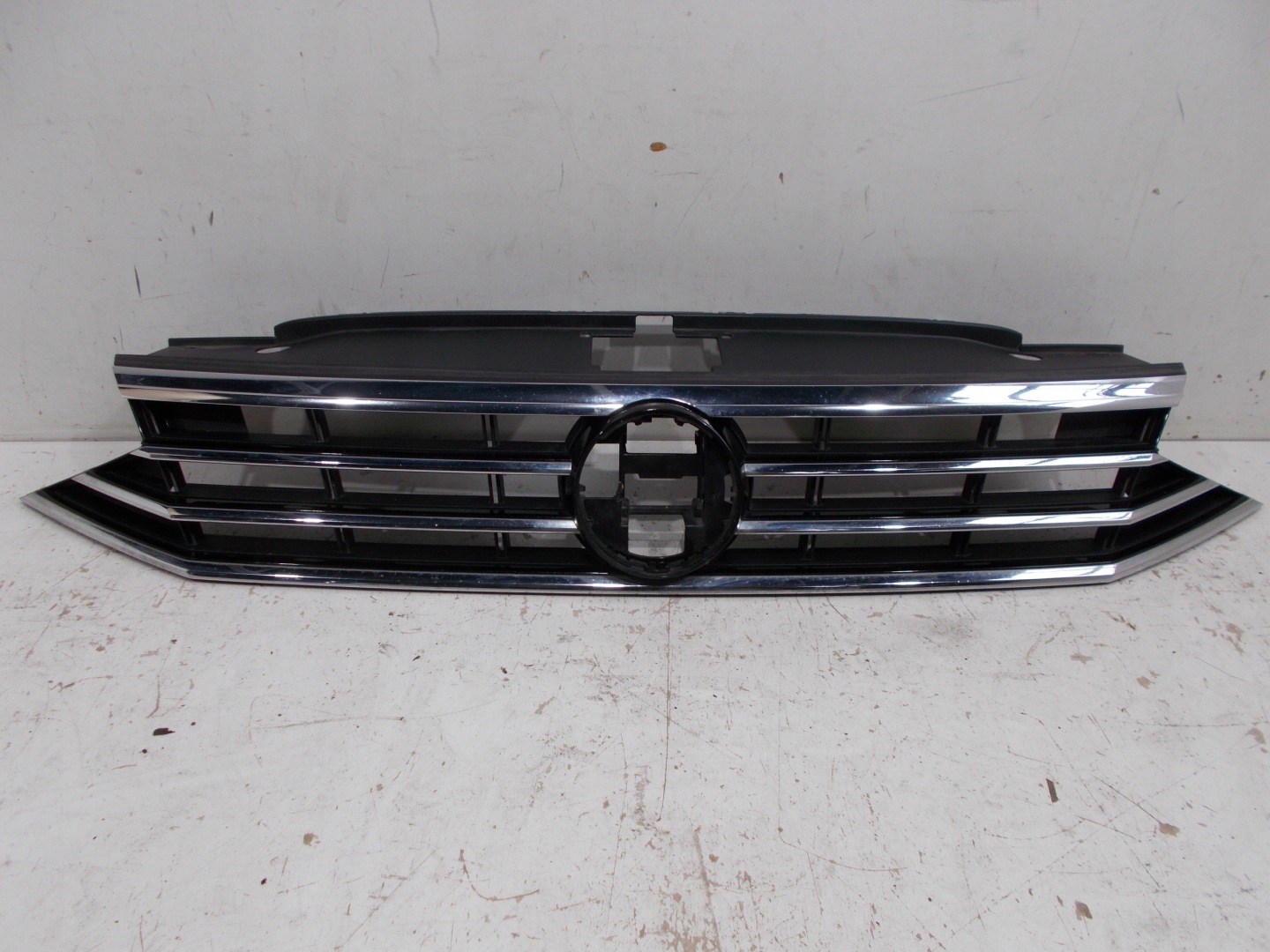 VW Passat B8 Kühlergrill FRONTGRILL Kühlergitter 3G0853651AN - Thumbnail 1