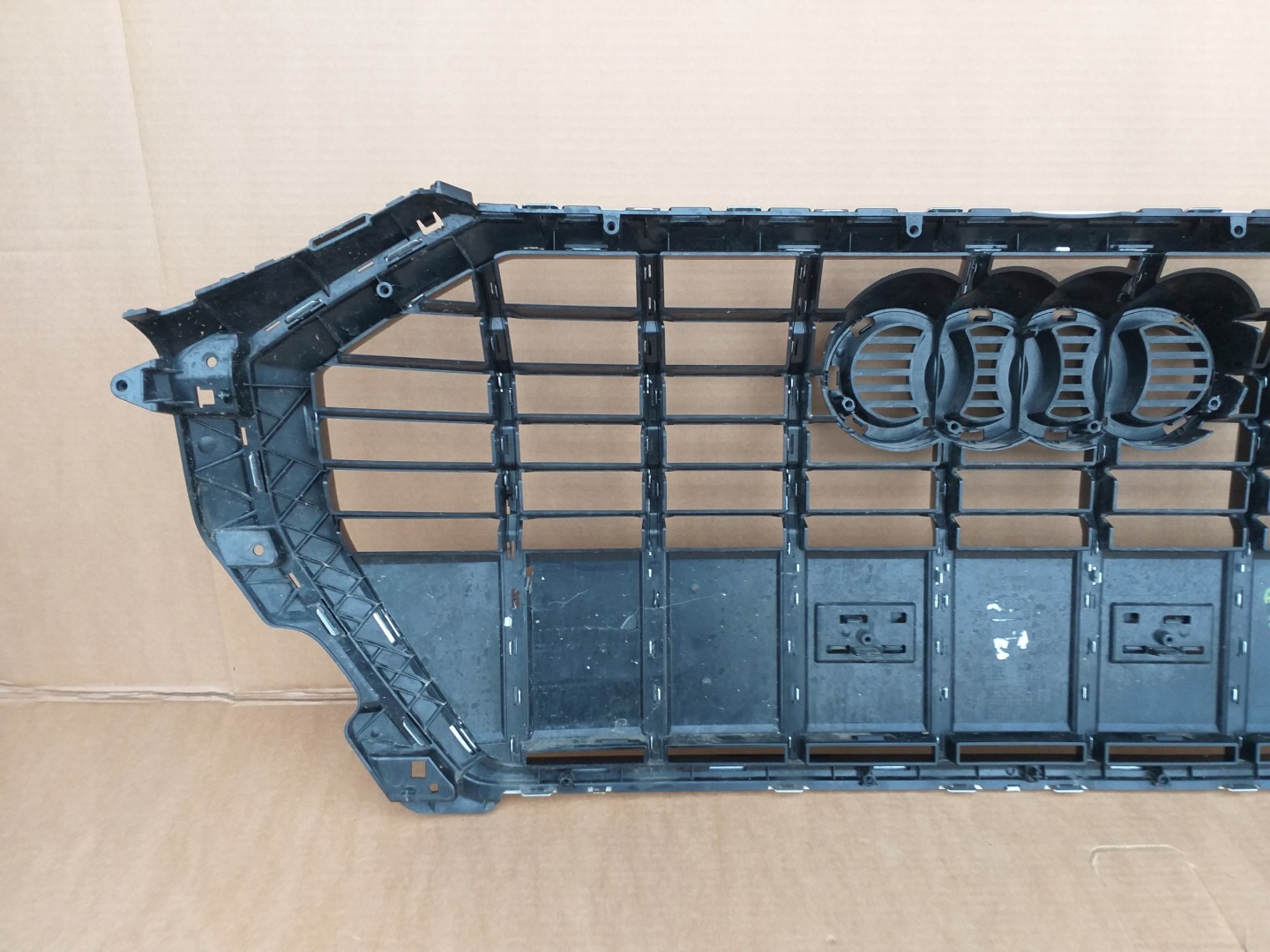 Audi Q3 Kühlergrill FRONTGRILL Kühlergitter 83A853651B - Thumbnail 7