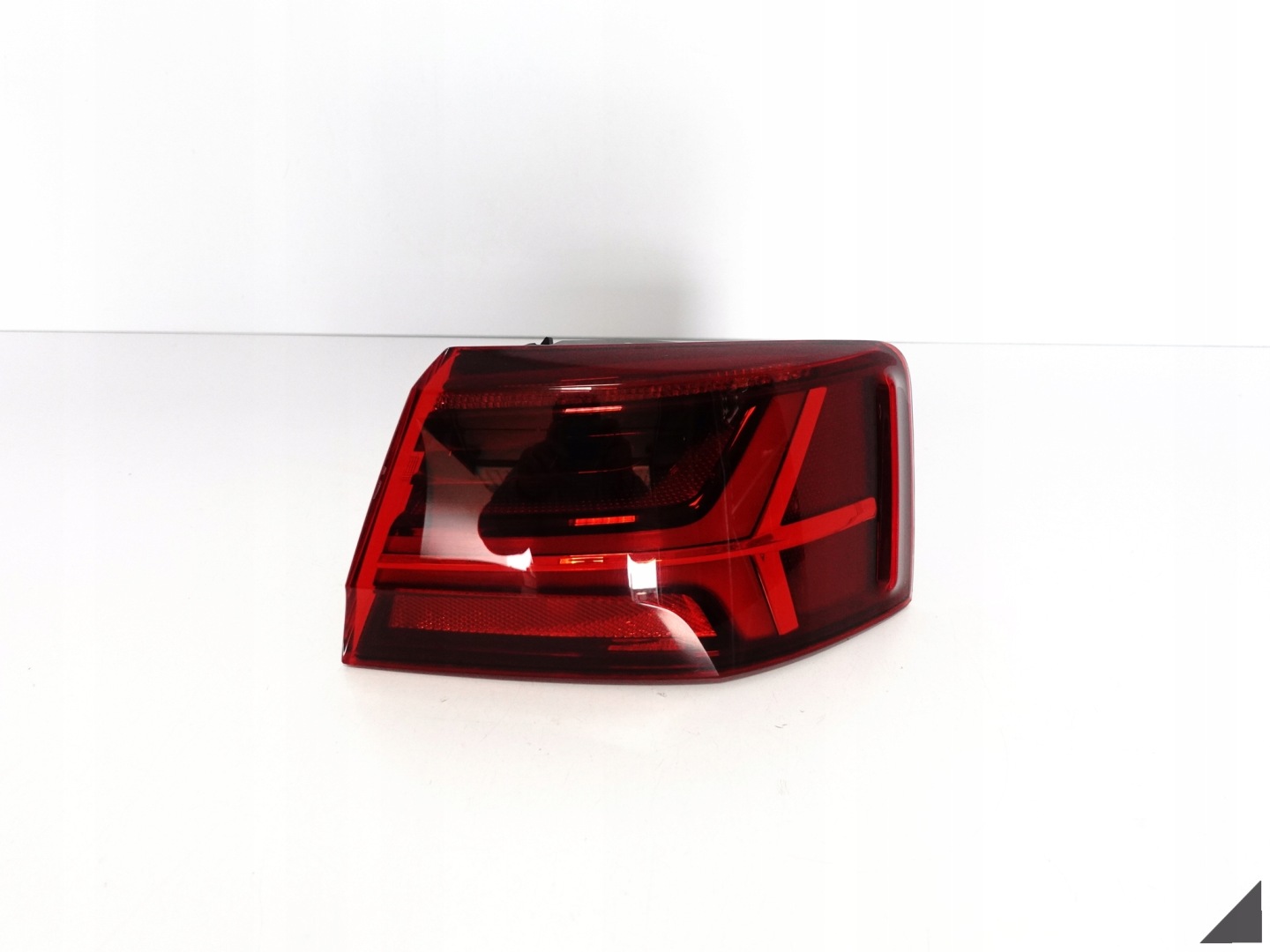 Audi A6 Rückleuchte 4G5945096E Rearlamp - Thumbnail 1