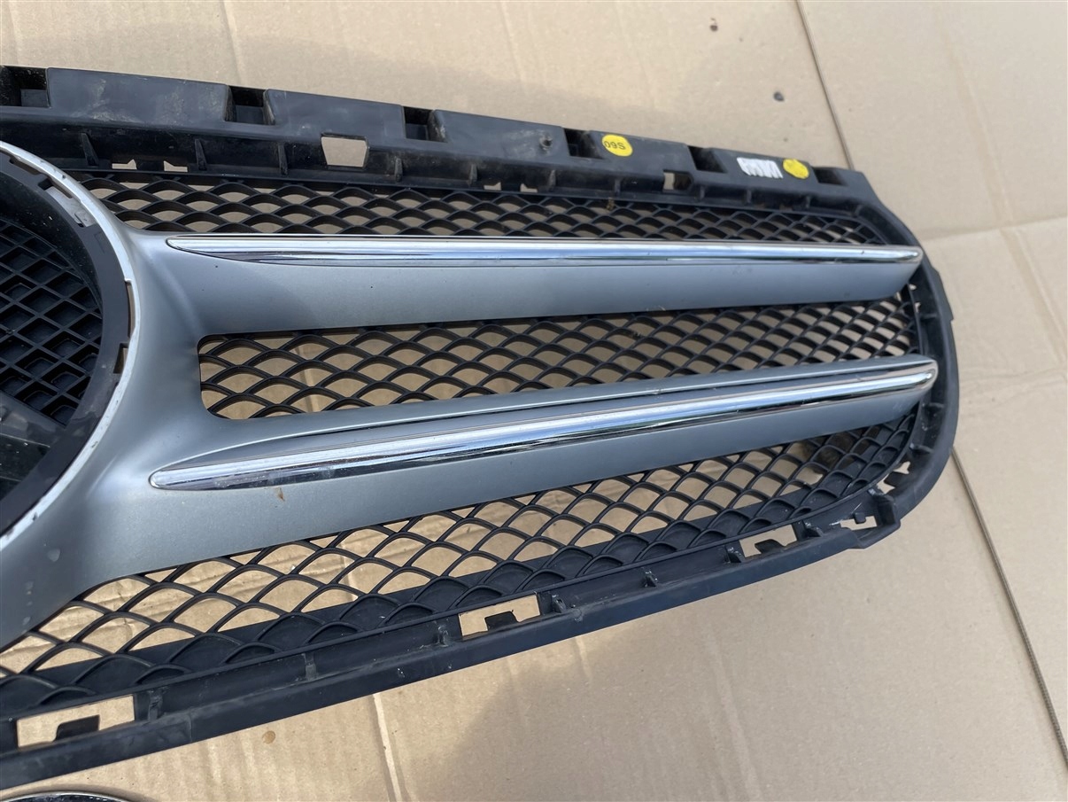 Mercedes-Benz B-Klasse W246 Kühlergrill FRONTGRILL Kühlergitter A0008880060 - Thumbnail 9