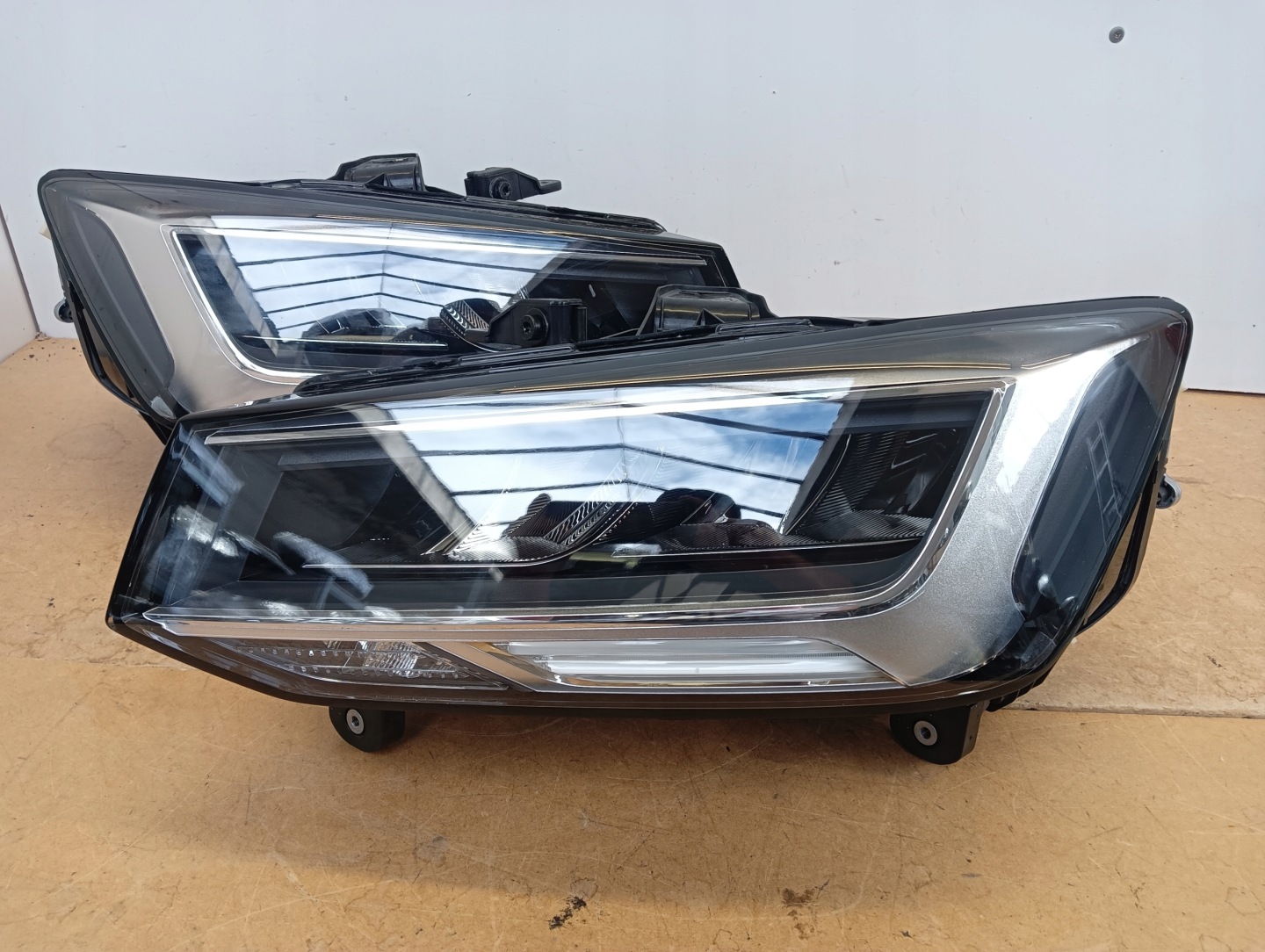Frontscheinwerfer Audi Q2 81A941011 LED Links Scheinwerfer Headlight - Thumbnail 1