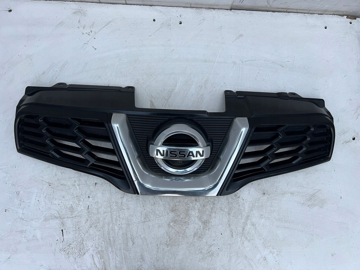 Nissan Qashqai J10 Kühlergrill FRONTGRILL Kühlergitter UTOPARTSA - Thumbnail 1