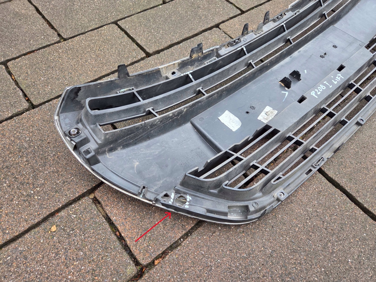 Peugeot 208 I Kühlergrill FRONTGRILL Kühlergitter 9810920180 - Thumbnail 9