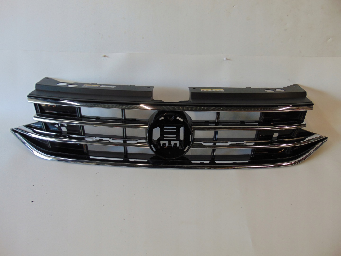 VW Tiguan Kühlergrill FRONTGRILL Kühlergitter 5NA853651BF - Thumbnail 1