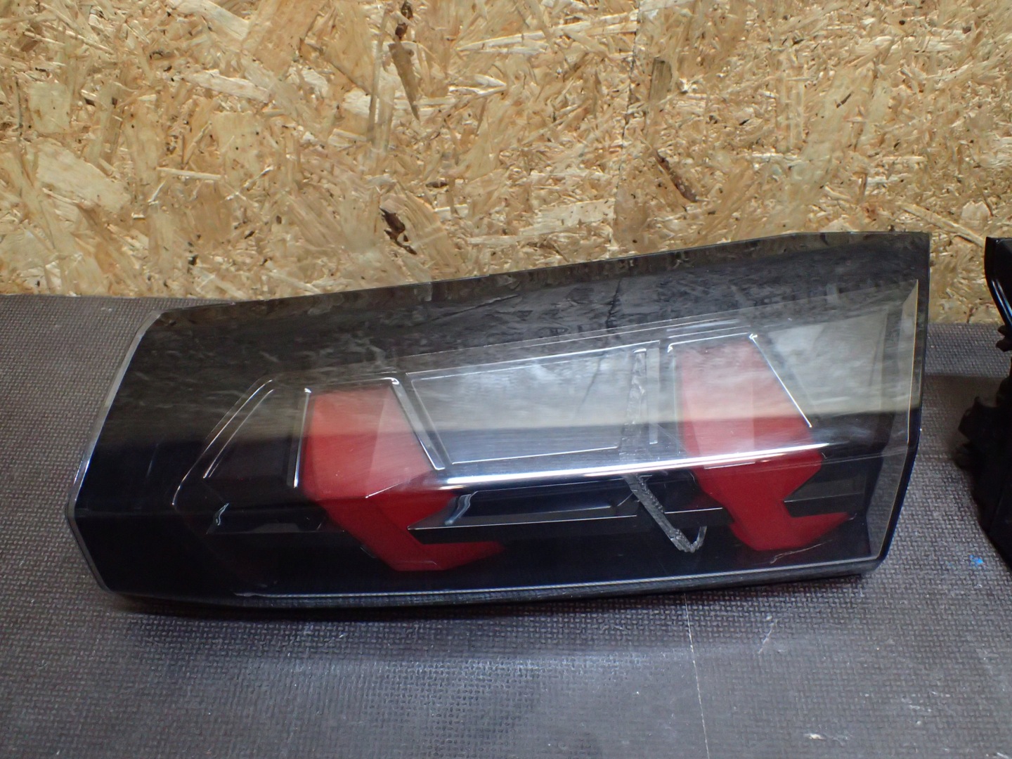 Peugeot 2008 Rückleuchte 9825957580 Rearlamp - Thumbnail 2