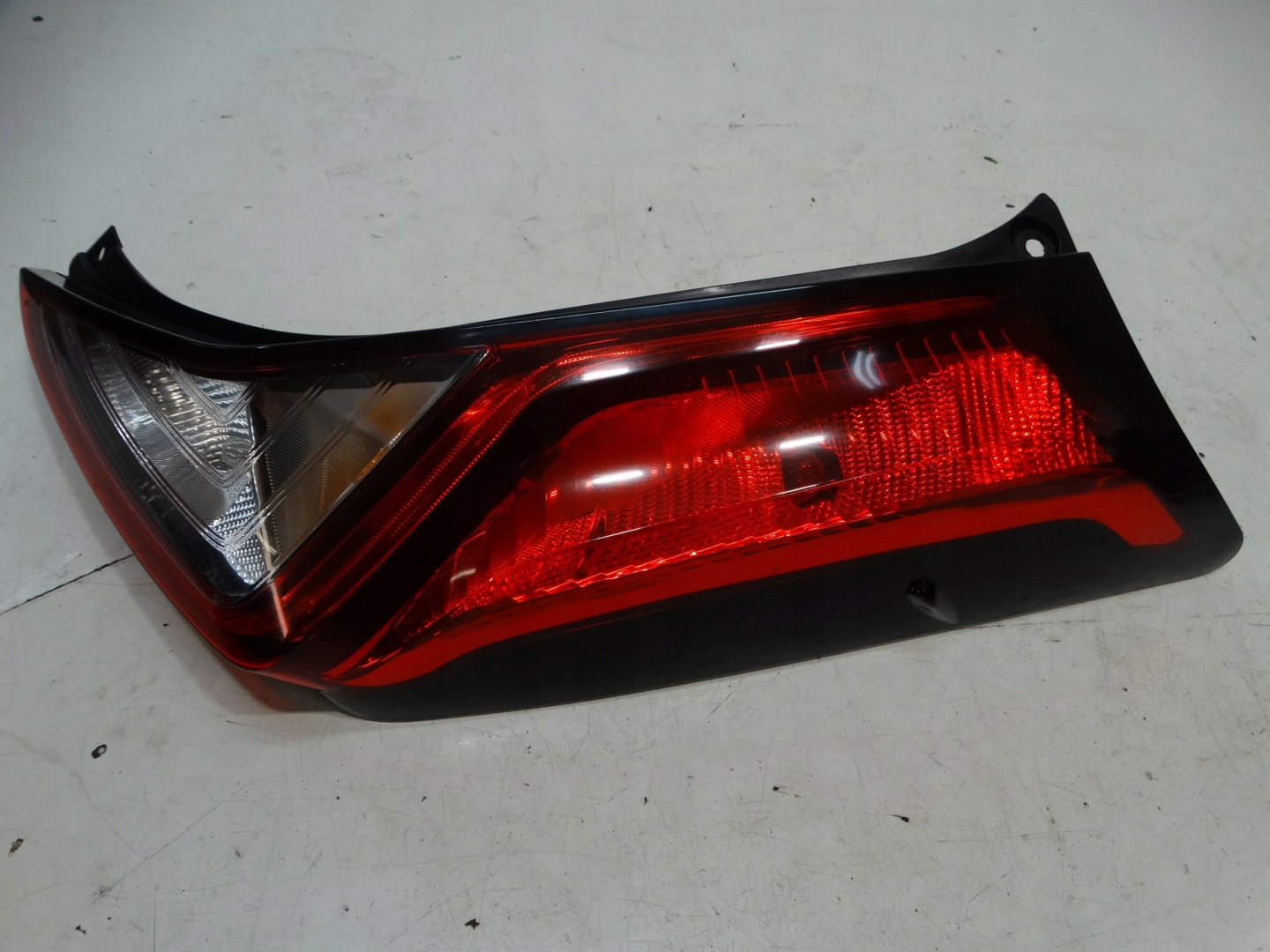 Toyota Aygo AB7 Rückleuchte Rearlamp - Thumbnail 1