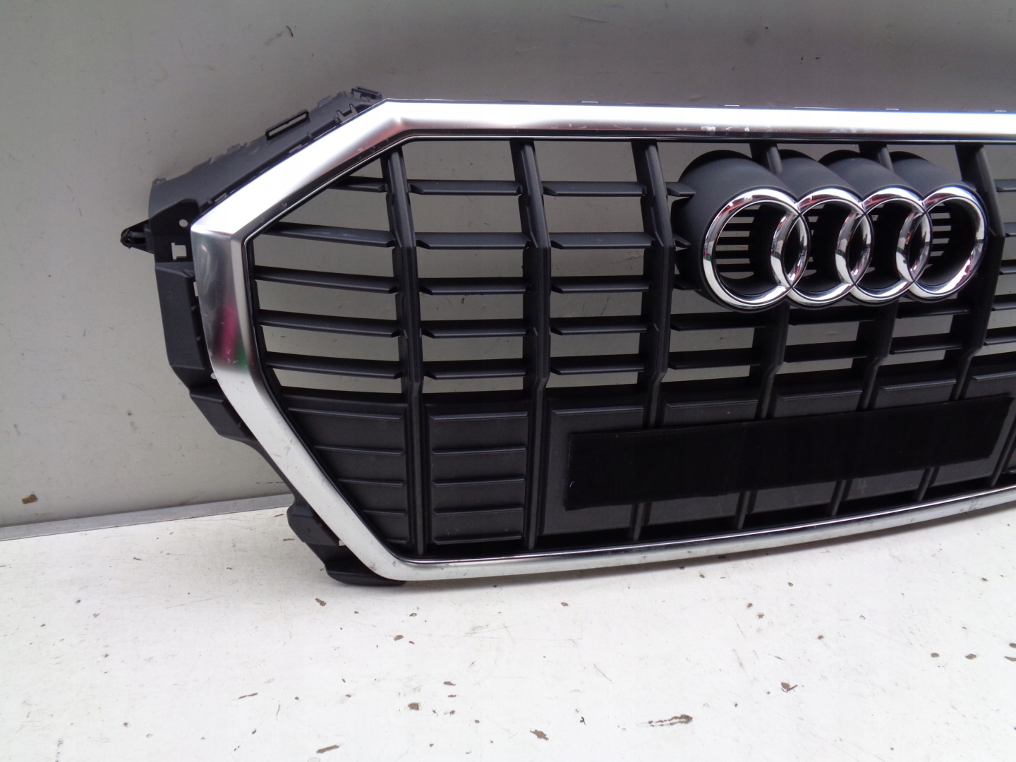 Audi Q3 Kühlergrill FRONTGRILL Kühlergitter 83A853651 - Thumbnail 3