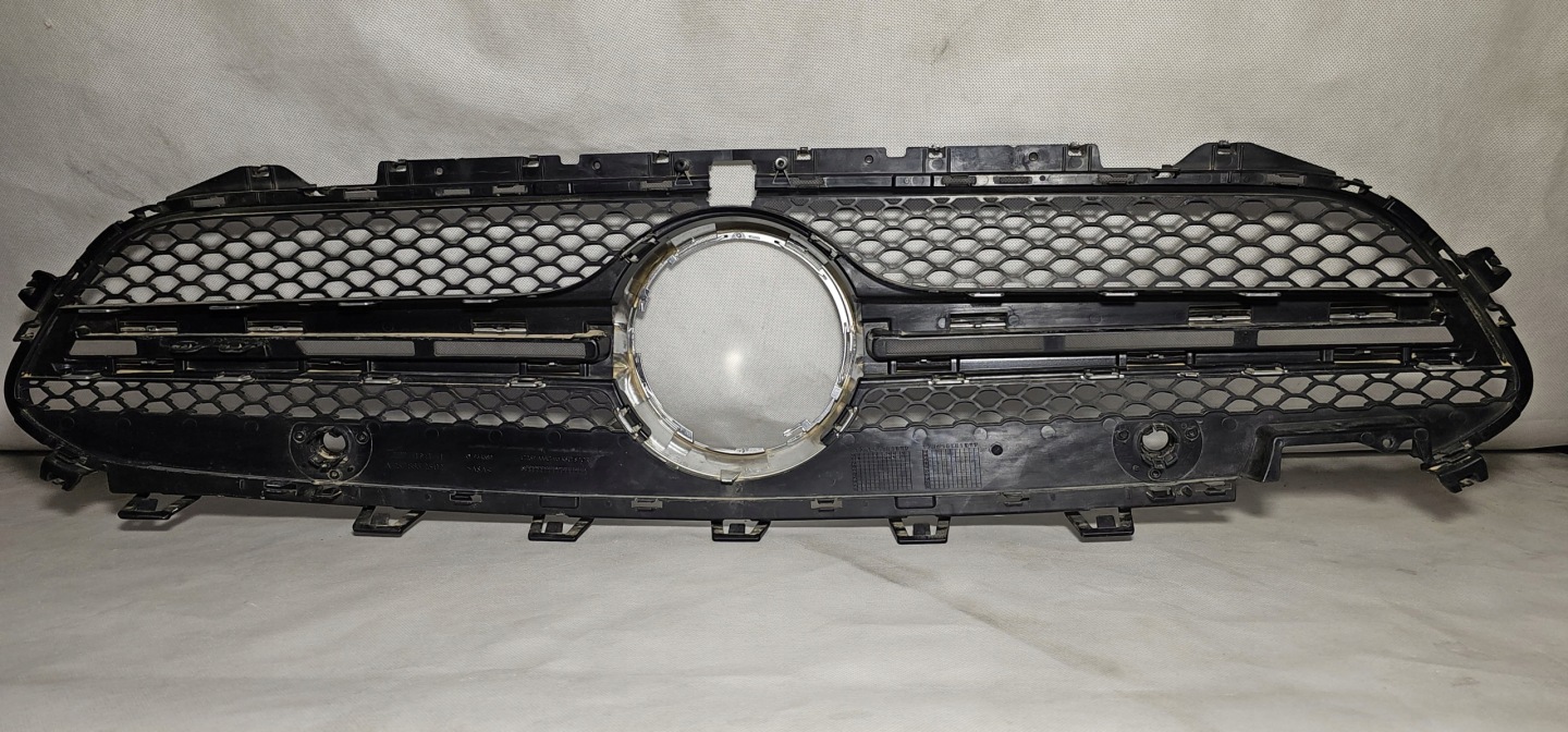 Mercedes-Benz CLS W218 Kühlergrill FRONTGRILL Kühlergitter A2578852502 - Thumbnail 7
