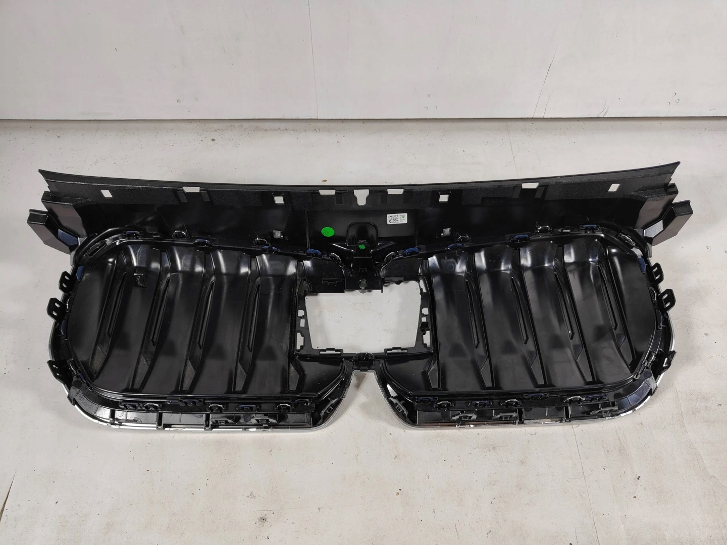 BMW iX1 U11 Kühlergrill FRONTGRILL Kühlergitter 9880307 - Thumbnail 7