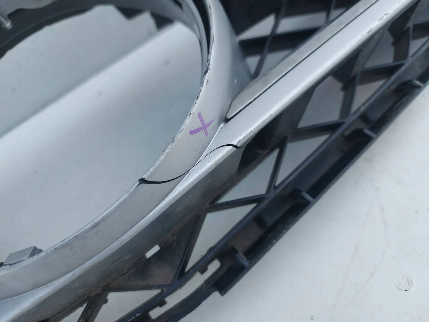 Mercedes-Benz C-Klasse W204 Kühlergrill FRONTGRILL Kühlergitter A2048801583 - Thumbnail 8