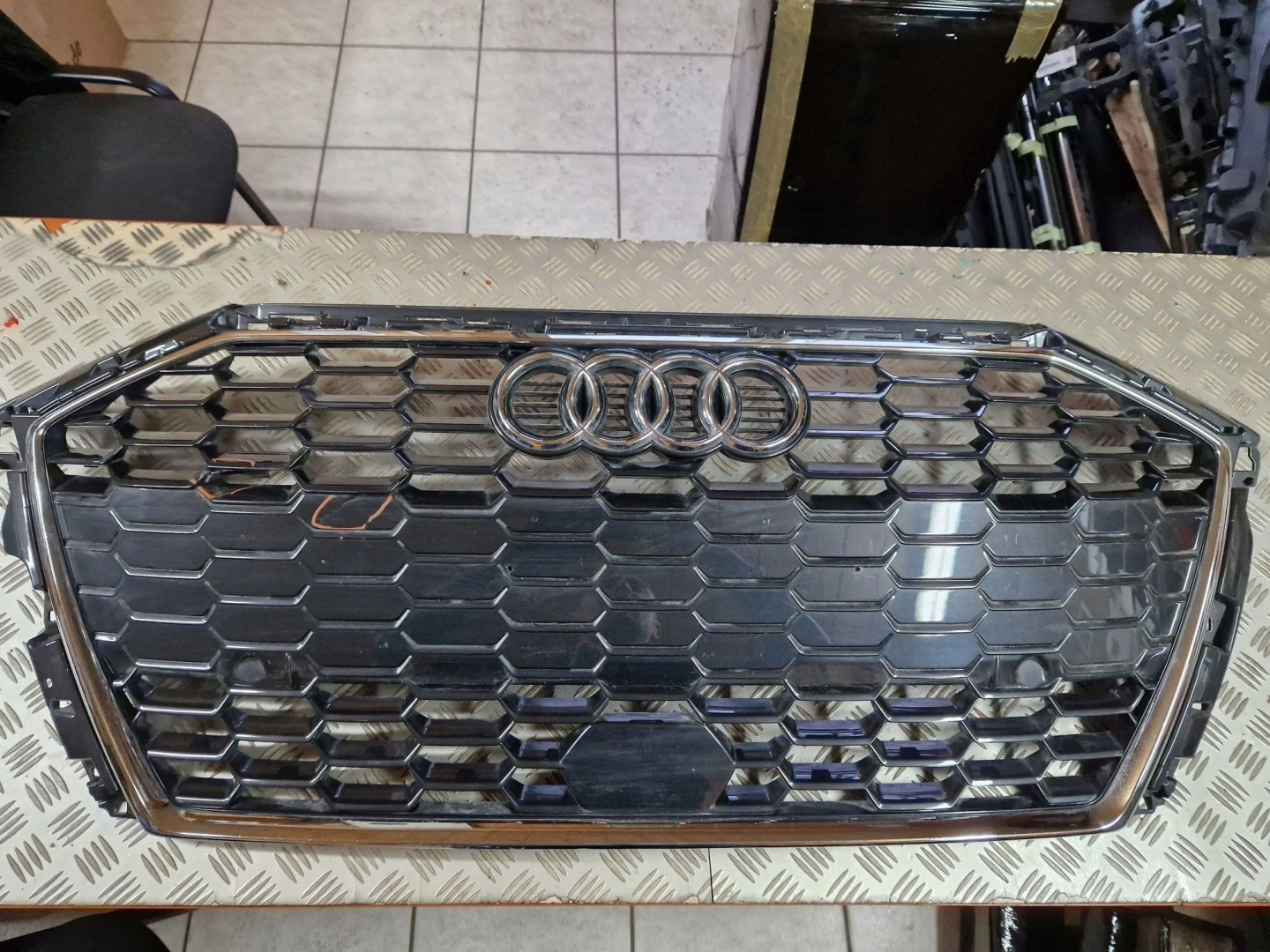 Audi A3 8Y Kühlergrill FRONTGRILL Kühlergitter 8Y0853651B - Thumbnail 1