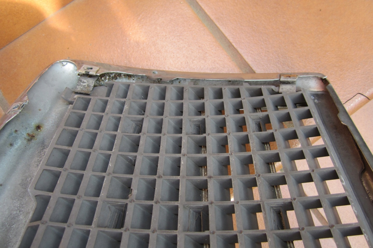 Mercedes-Benz E-Klasse W124 Kühlergrill FRONTGRILL Kühlergitter A1245801236 - Thumbnail 8