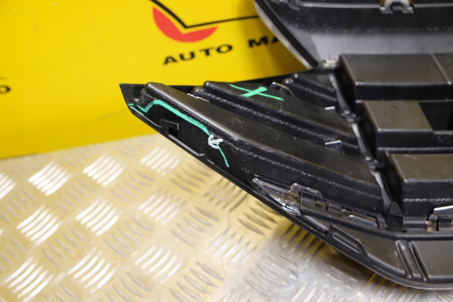 VW Jetta 17A Kühlergrill FRONTGRILL Kühlergitter 17A853653E - Thumbnail 8