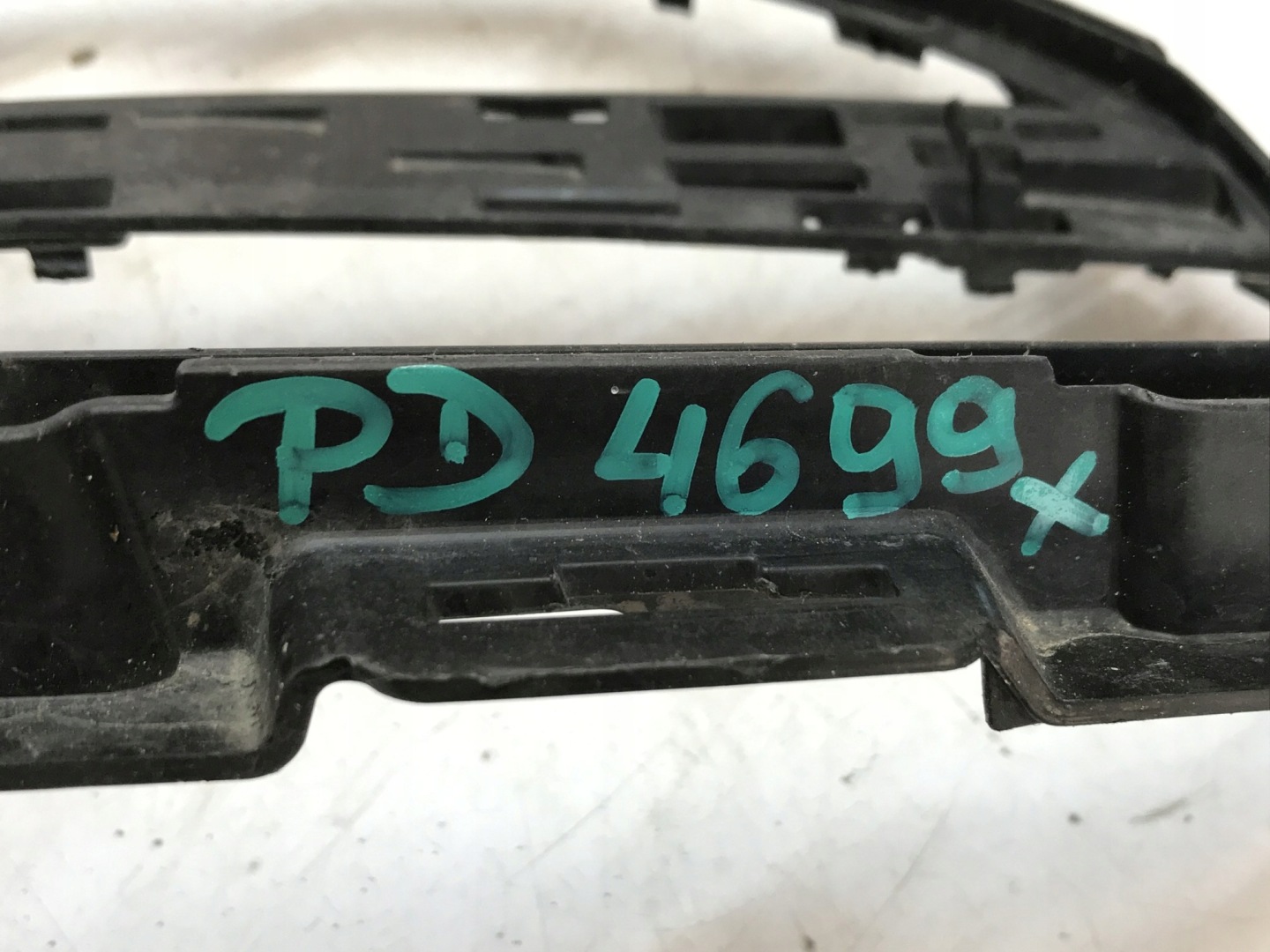 Mercedes-Benz C-Klasse W205 Kühlergrill FRONTGRILL Kühlergitter A2058800407 - Thumbnail 8