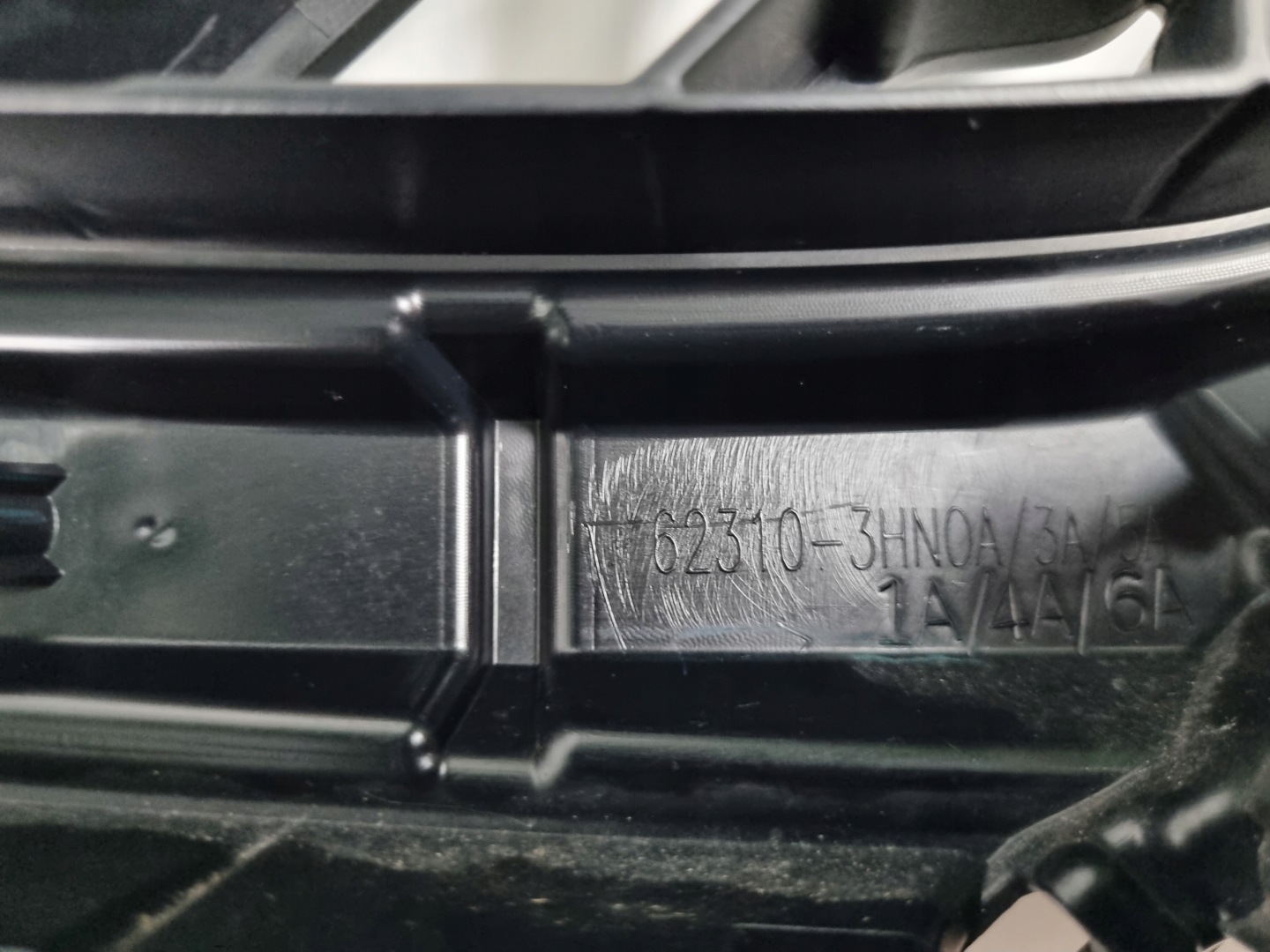 Nissan Micra K13 Kühlergrill FRONTGRILL Kühlergitter 623103HN0A - Thumbnail 10